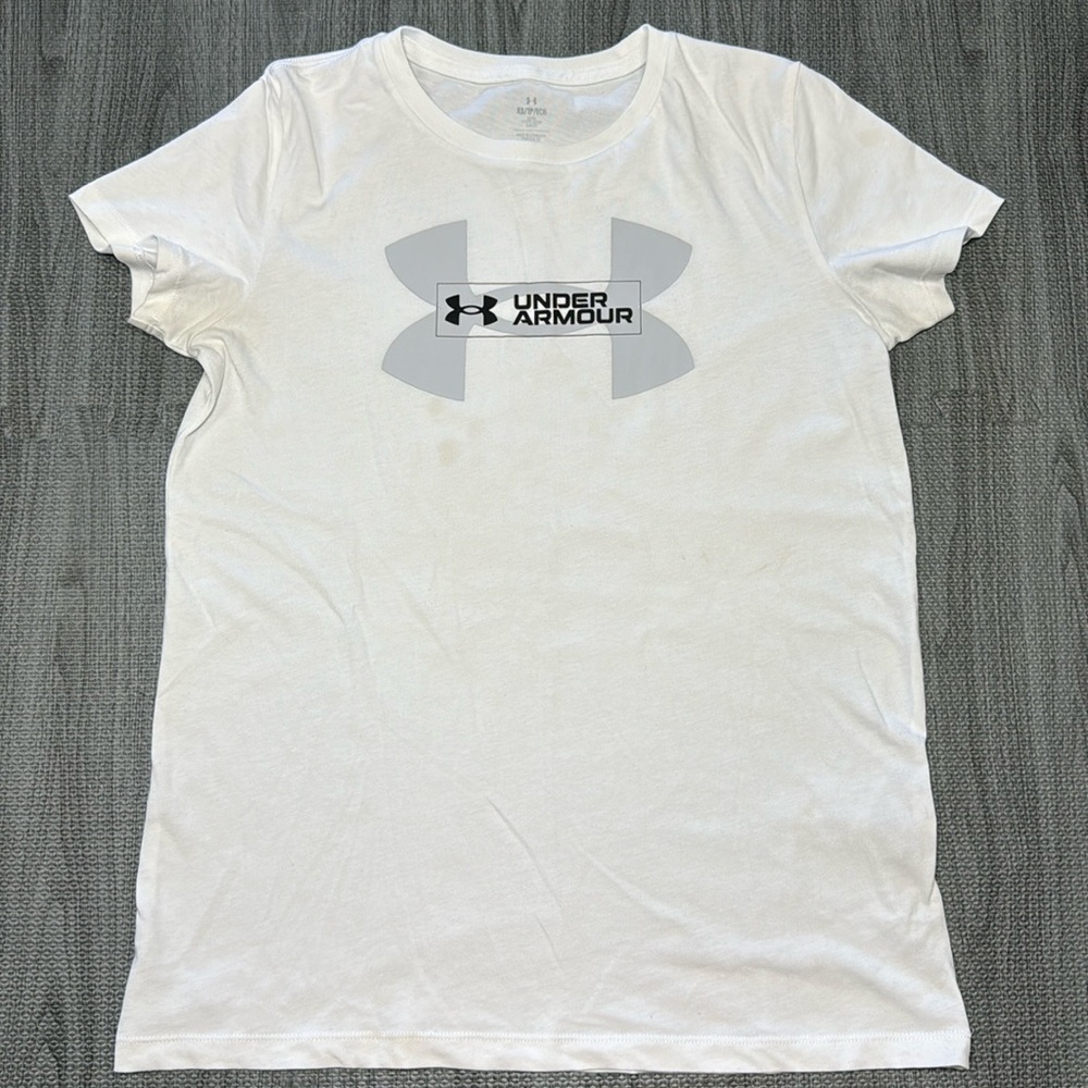Under Armour White Short Sleeved Tee - Women Size XS